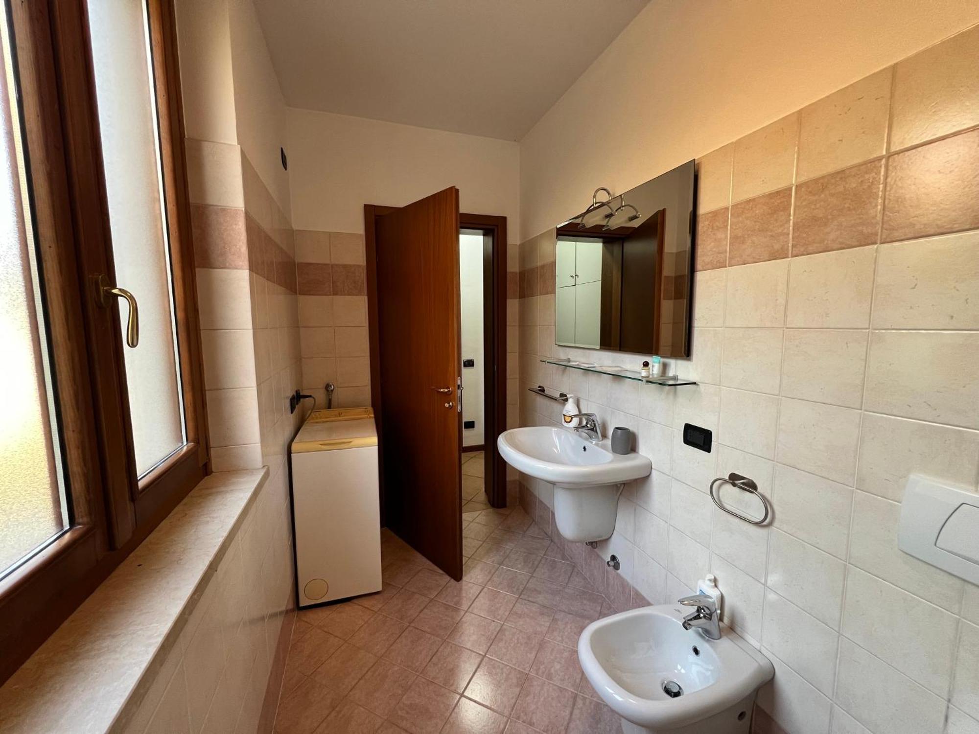 Magic Desenzano Apartment ديسينسانو ديل غاردا المظهر الخارجي الصورة